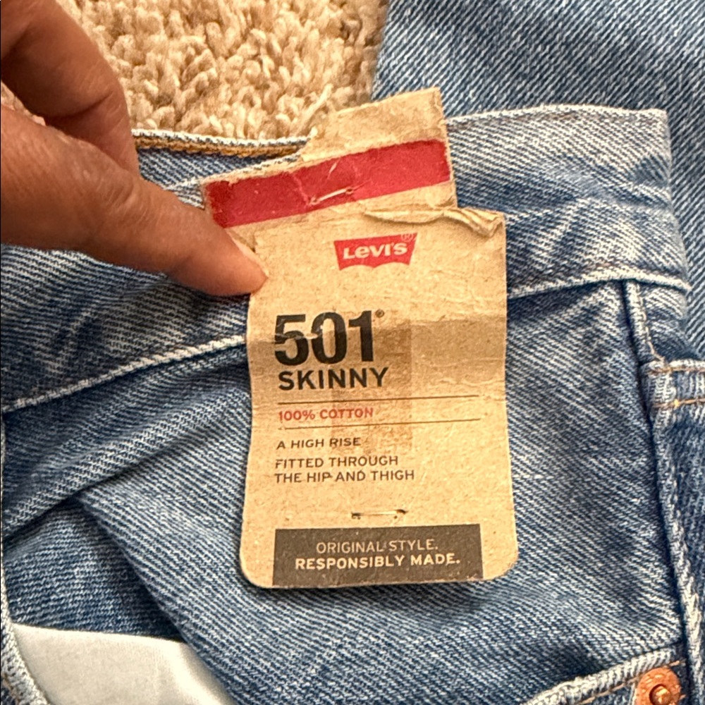 Levi's Women's Straight-Leg Jeans in Faded Blue - Picture 2 of 5